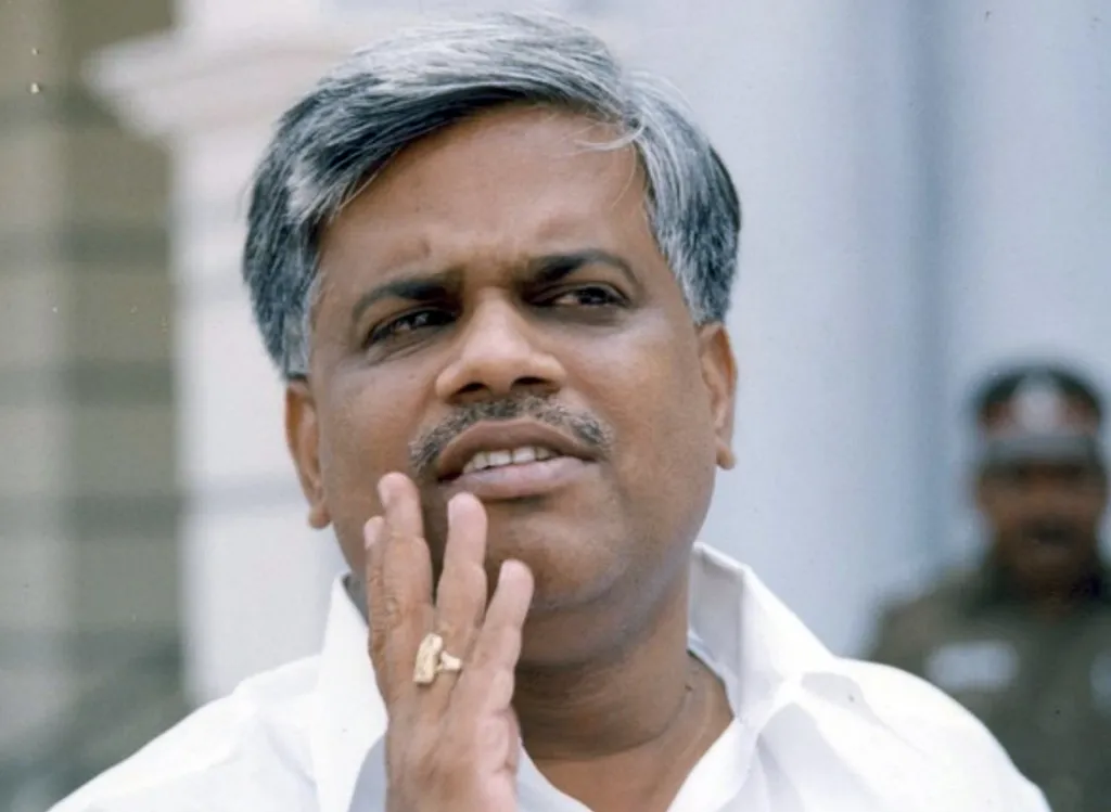  I am the leader south of Madurai!...thalvai sundaram!